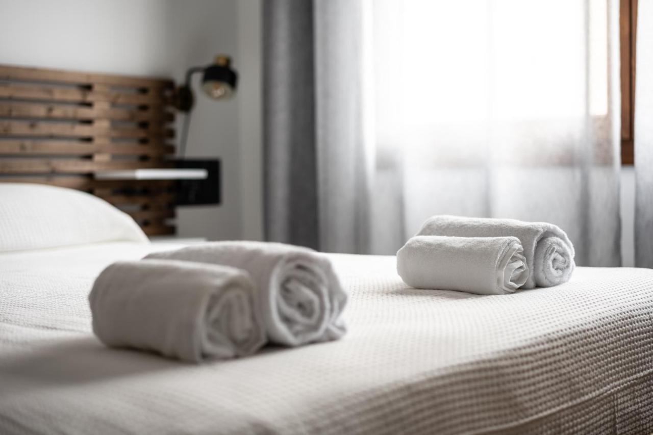 Apartamentos Gemina เมรีดา ภายนอก รูปภาพ