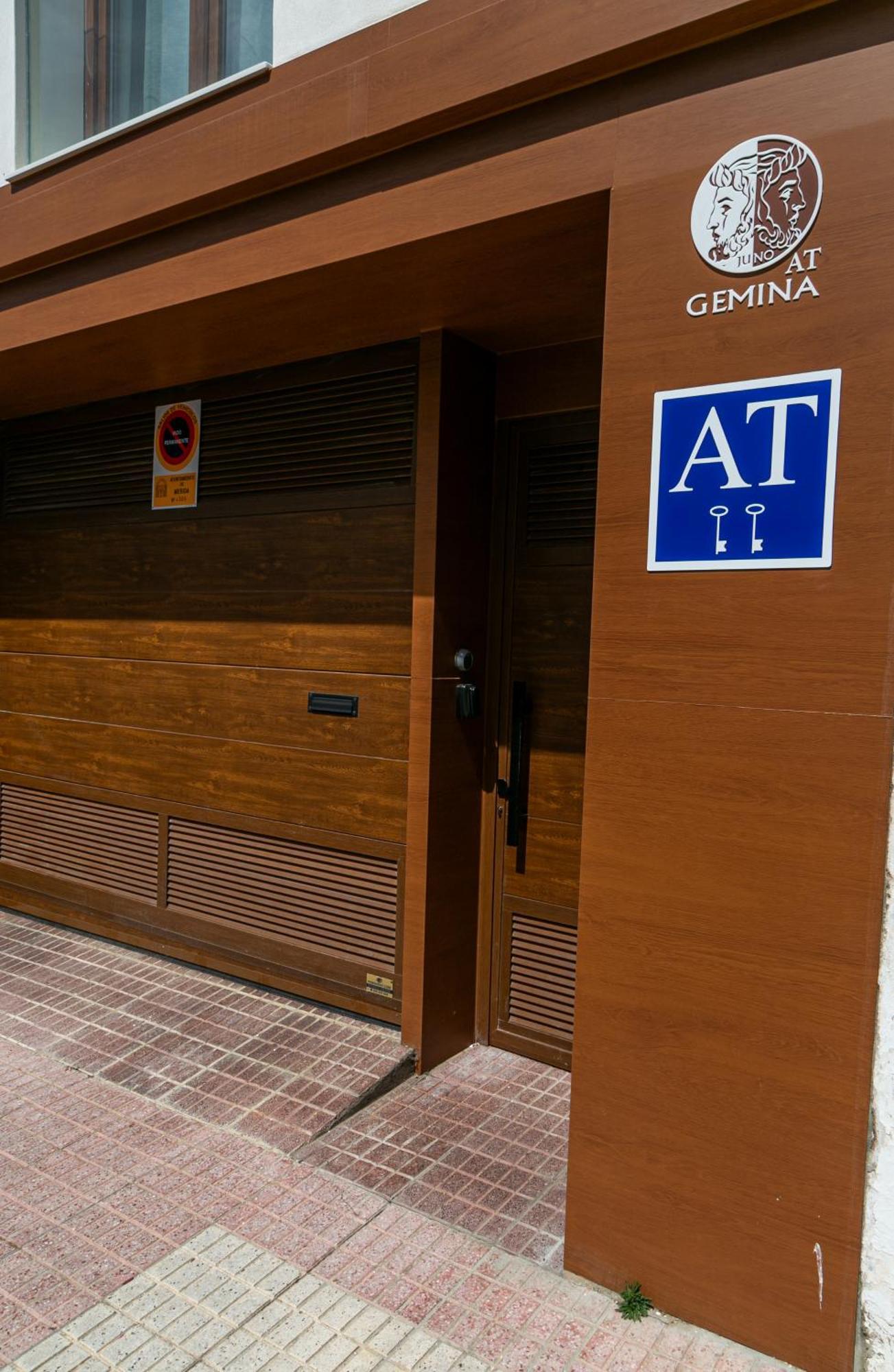 Apartamentos Gemina เมรีดา ภายนอก รูปภาพ